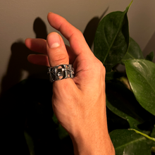 Cargar imagen en el visor de la galería, ANILLO CRUCES CHROME