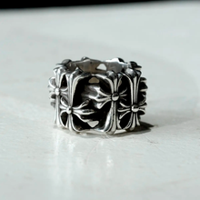 Cargar imagen en el visor de la galería, ANILLO CRUCES CHROME