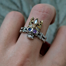 Cargar imagen en el visor de la galería, ANILLO CRANEO GEMAS