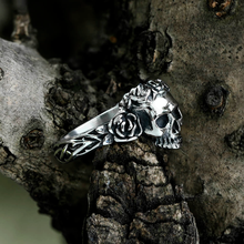 Cargar imagen en el visor de la galería, ANILLO CRANEO ROSAS