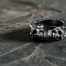 Cargar imagen en el visor de la galería, ANILLO CRANEOS GEMELOS