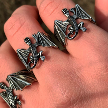Cargar imagen en el visor de la galería, ANILLO DRAGÓN AJUSTABLE