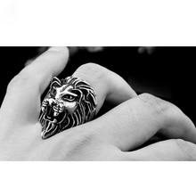 Cargar imagen en el visor de la galería, ANILLO LEÓN ACERO