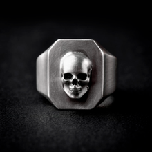 Cargar imagen en el visor de la galería, ANILLO SELLO CRANEO