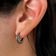 Cargar imagen en el visor de la galería, ARETE FLAMAS