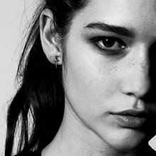 Cargar imagen en el visor de la galería, ARETE ESPADA MINI