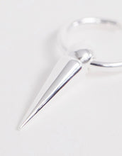 Cargar imagen en el visor de la galería, ARETE SPIKE CON PERFORACIÓN