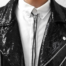 Cargar imagen en el visor de la galería, CORBATÍN CRÁNEO TORO