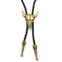 Cargar imagen en el visor de la galería, CORBATÍN CRÁNEO TORO