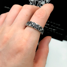 Cargar imagen en el visor de la galería, ANILLO SAINT