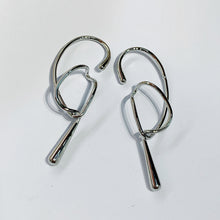 Cargar imagen en el visor de la galería, EAR CUFF ALIEN