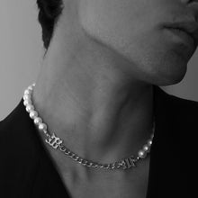 Cargar imagen en el visor de la galería, CADENA PERLAS GOTH