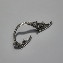 Cargar imagen en el visor de la galería, EAR CUFF MURCIÉLAGO