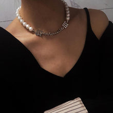 Cargar imagen en el visor de la galería, CADENA PERLAS GOTH