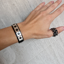 Cargar imagen en el visor de la galería, BRAZALETE EMO STAR
