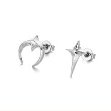 Cargar imagen en el visor de la galería, ARETES MOONCHILD
