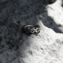 Cargar imagen en el visor de la galería, ARETE CRUCES ARRACADA
