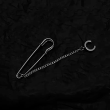 Cargar imagen en el visor de la galería, EARCUFF GHOST PIN
