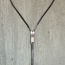 Cargar imagen en el visor de la galería, COLLAR ZIPPER ACERO

